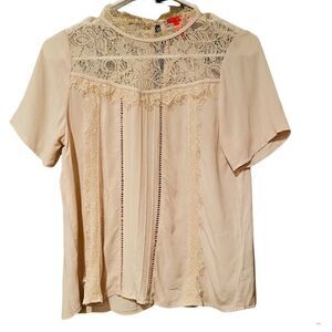 Chelsea & Violet Lace Shortsleeved Top Size Small